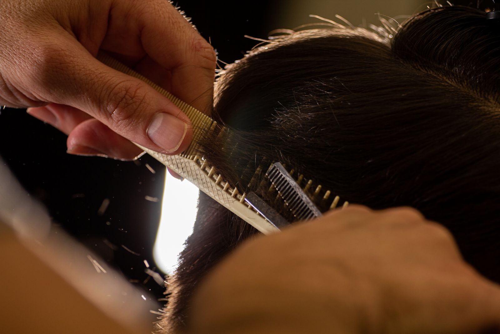 Corte a tijera en el estudio